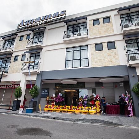 Amamas Boutique Hotel Kuching Exterior photo